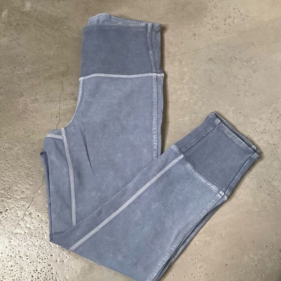 Lululemon Wunder Under Ribbed Edge Leggings - Picture 1 of 8